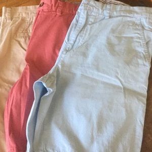 3 pairs size 34 Tommy Hilfiger shorts
